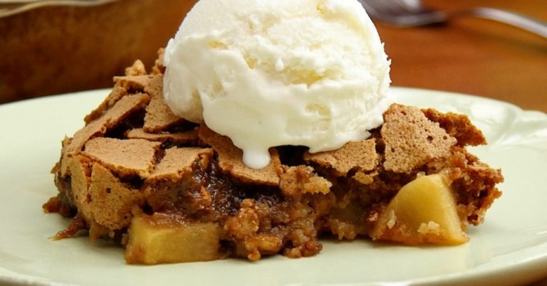 Ozark Apple Pudding