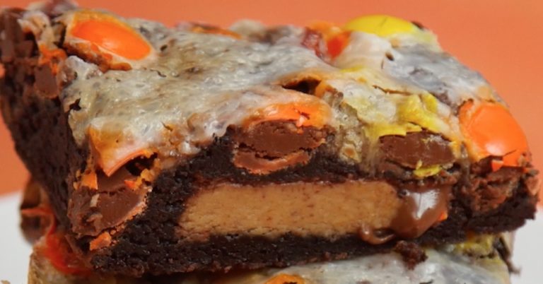 Reese’s Ooey Gooey Bars