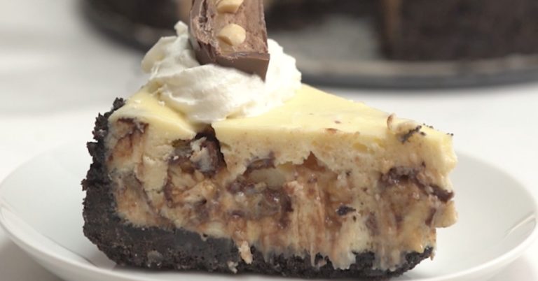 Snickers Caramel Chocolate Cheesecake
