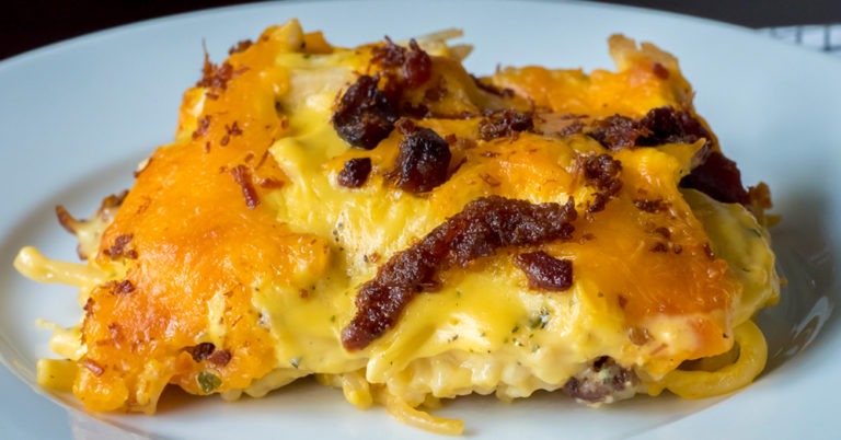 Cheesy Chicken Spaghetti Bake