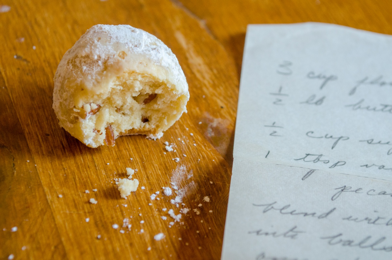 Pecan Cookie Balls-image