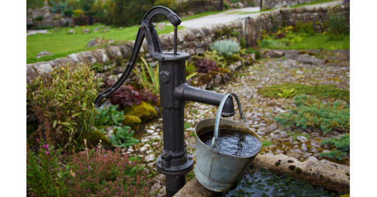 8 Simple Ways To Make Sure You’re Drinking Enough Water