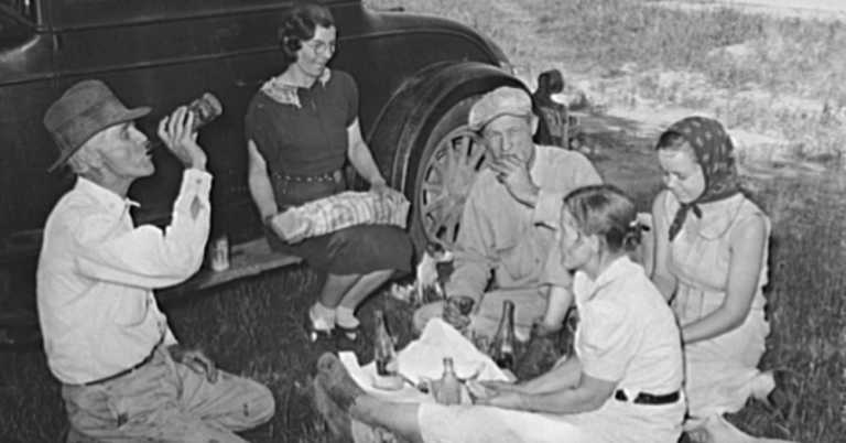 These Depression Era Makeshift Kitchens Will Make You Grateful for Your Modern Appliances!