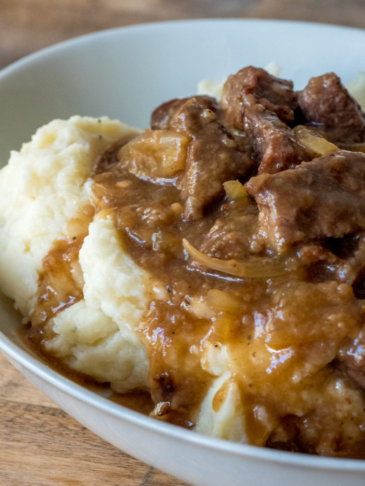 Slow Cooker Beef Tips And Gravy 12 Tomatoes