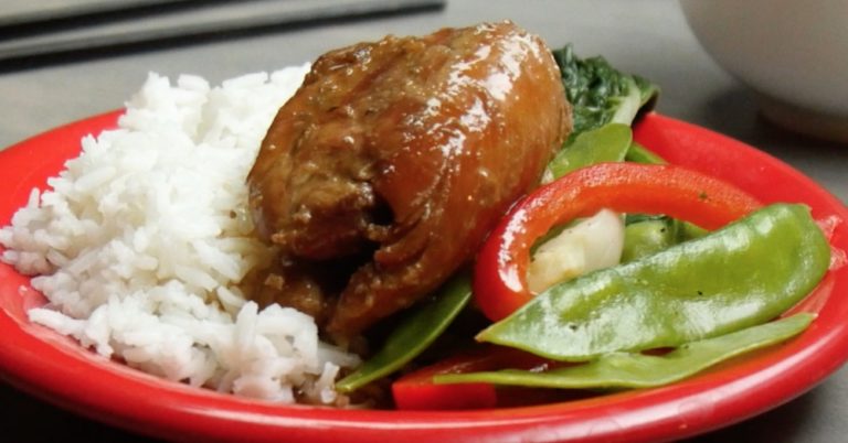 Slow Cooker Soy Chicken