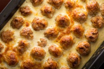 Cheesy Oven-Baked Meatballs | 12 Tomatoes