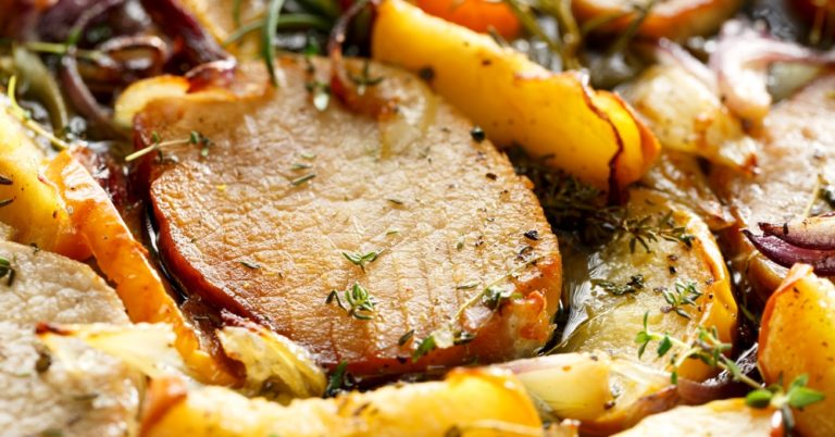 Baked Pork Chops With Apples, Onions, and Herbs