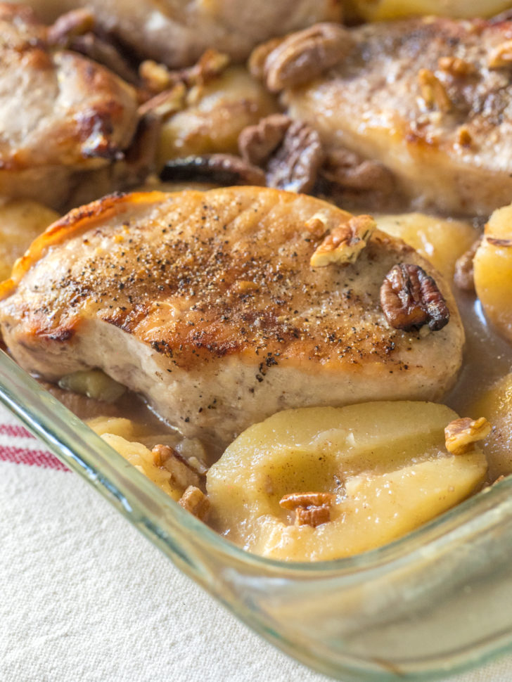 Easy Spiced Pear Pork Chops | 12 Tomatoes