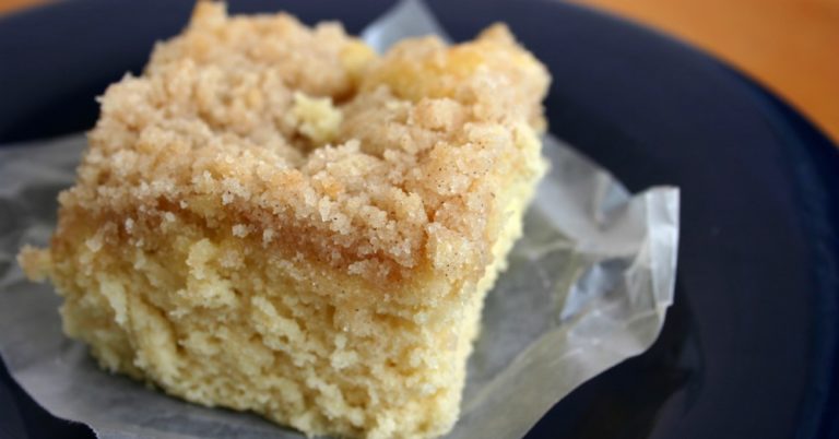 The Perfect Cinnamon Crumb Cake