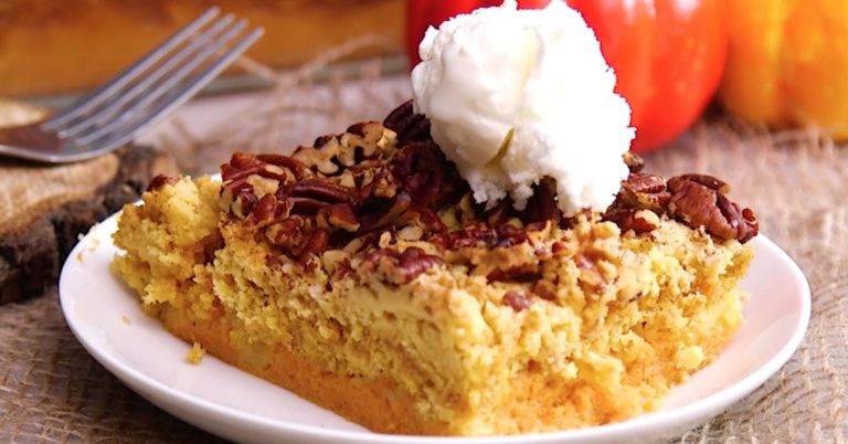 Pumpkin Crumble Cake