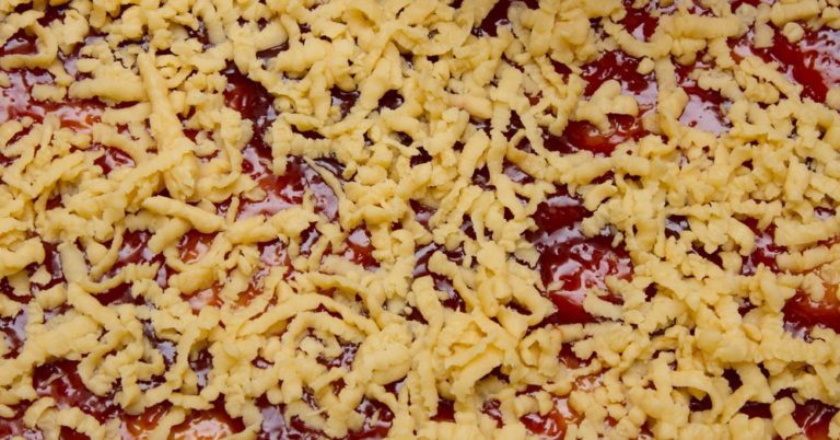 Easiest, Flaky Grated Pie Crust