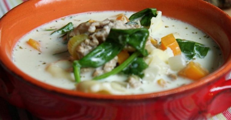 Slow Cooker Creamy Pork Tortellini Soup