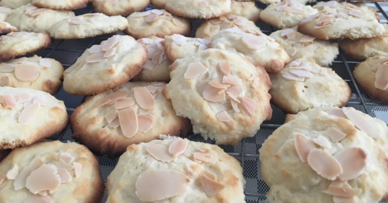 Easy Italian Almond Cookies