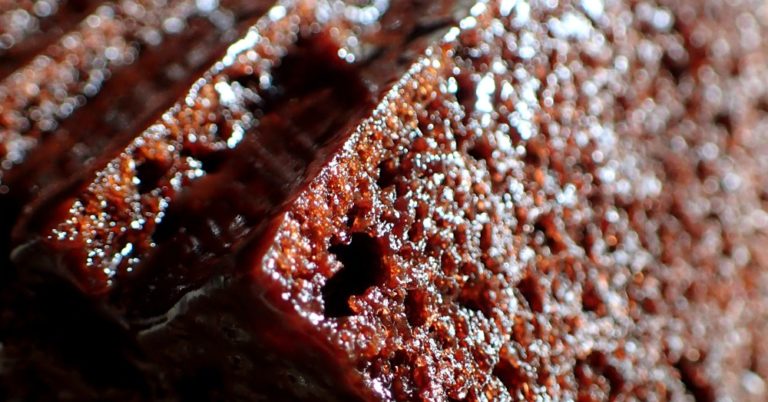 Super Rich And Moist Chocolate Cake