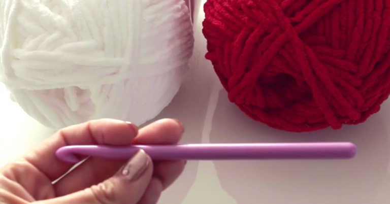 Using Only Single And Double Crochets, She Creates This Dynamic Textured Blanket!