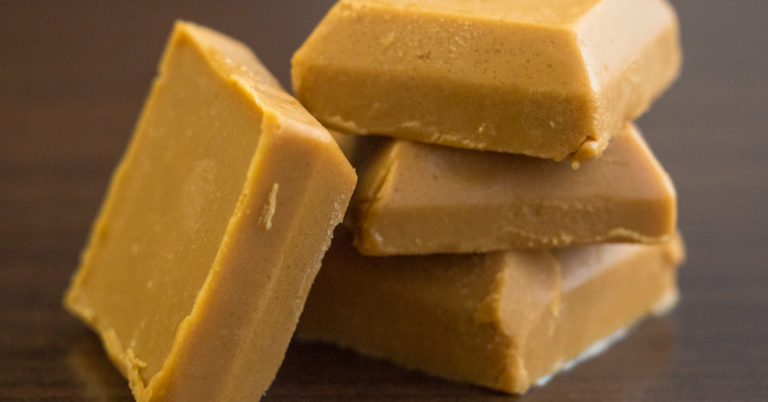 Healthy Almond Butter Fudge
