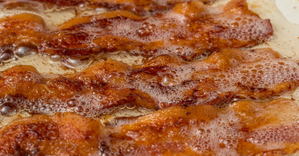 7 Ways Bacon (And Bacon Fat) Makes Everything Taste Better 12 Tomatoes