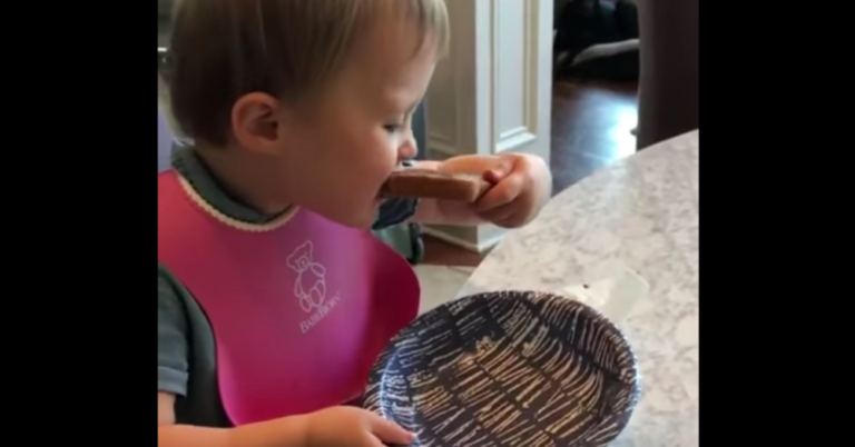 What This Mom Has Her Daughter Eating In This Video Has Some People Claiming Child Abuse