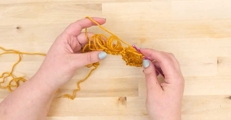 This Vintage Crochet Stitch Gets A Fun Makeover!