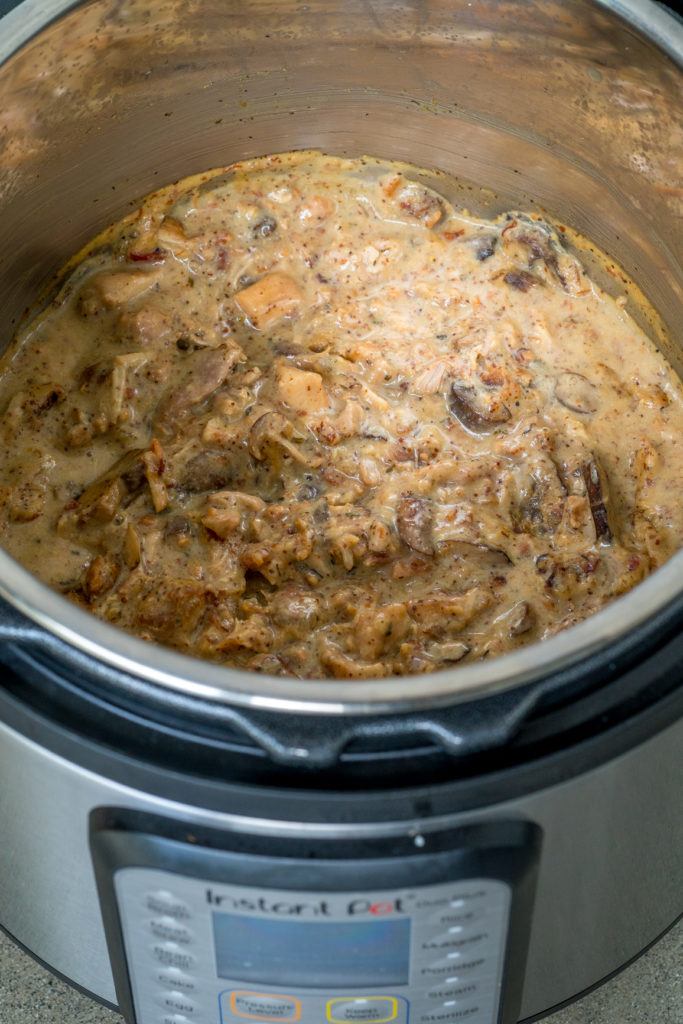 Instant Pot Smothered Chicken - 365 Days of Slow Cooking and Pressure  Cooking