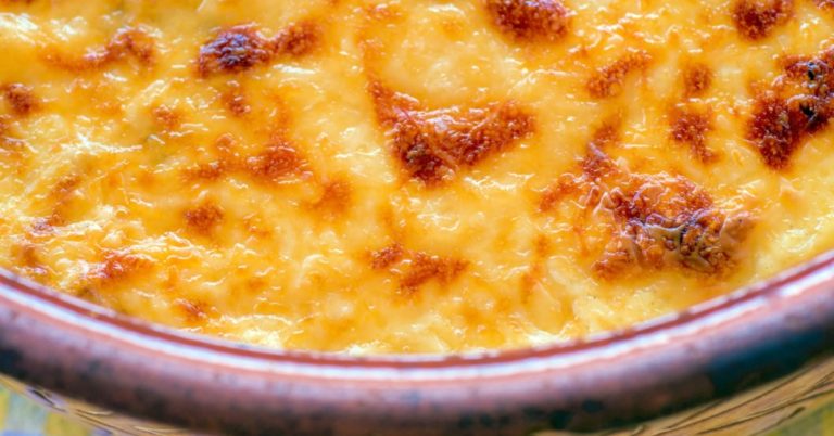 Cheesy Baked Fonduta Dip