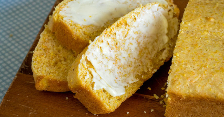 Amish Sour Cream Cornbread