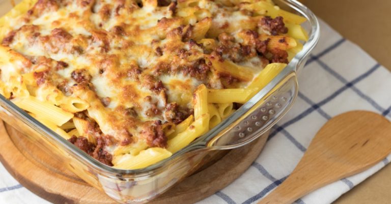 Baked Cheesy Chili Mac
