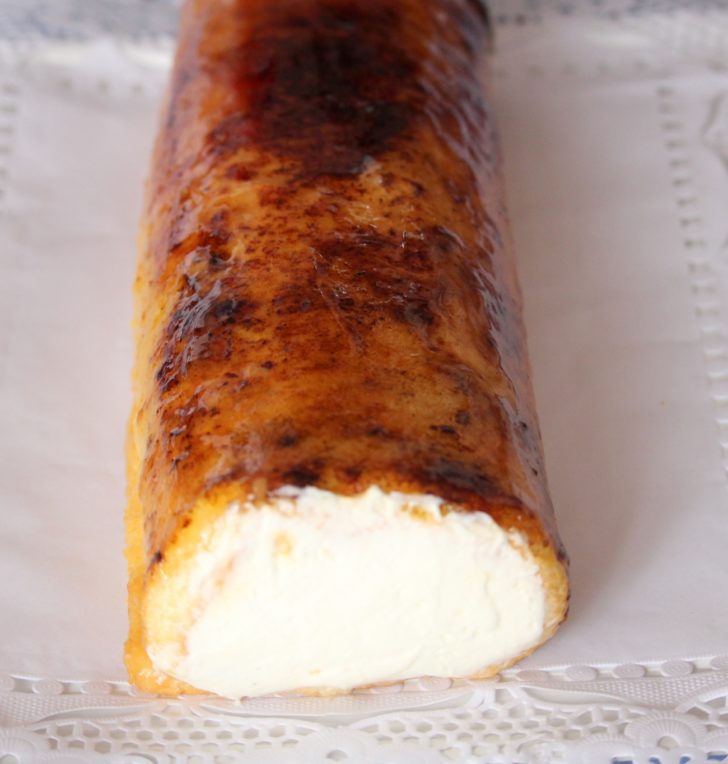 Creme Brulee Roll Cake 12 Tomatoes