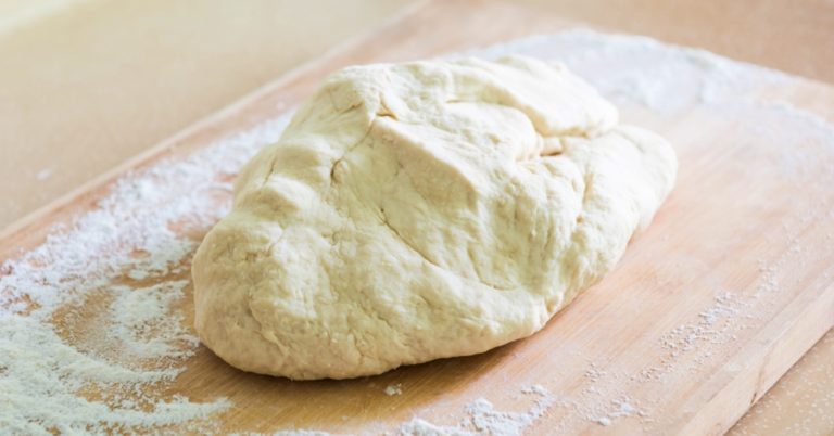 2-Ingredient Pizza Dough