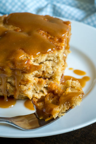 Sticky Banoffee Pudding Cake | 12 Tomatoes