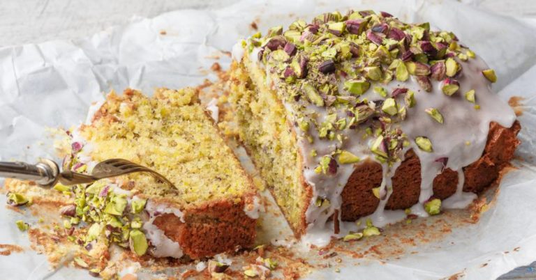 Lemon Pistachio Cake