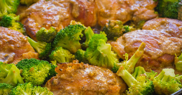Garlic and Lemon Parmesan Broccoli Chicken Skillet