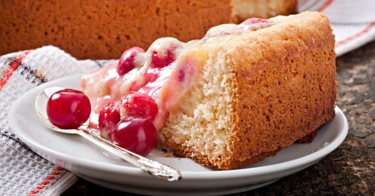Cherries ‘n Cream Cake