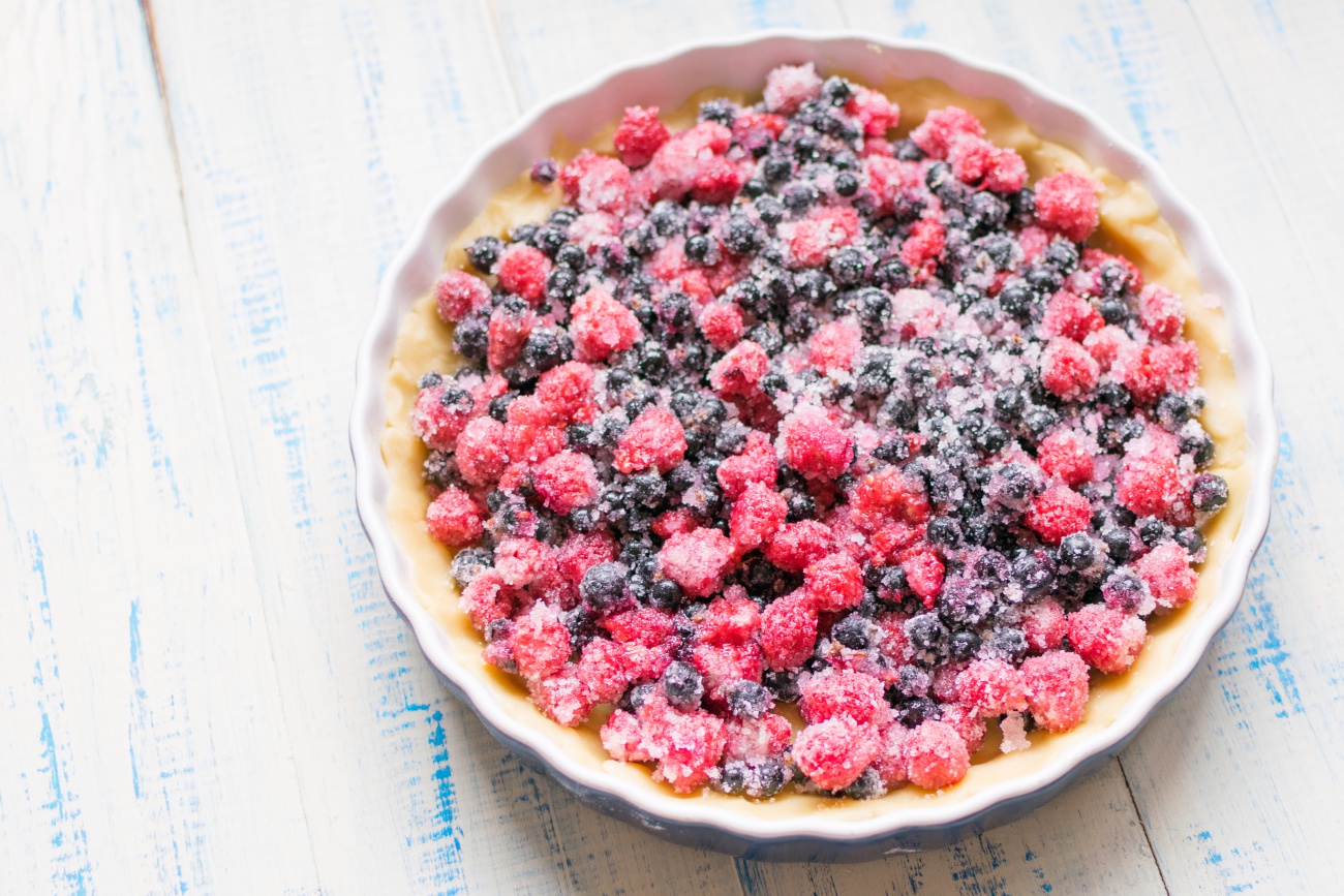 Last Of Summer Berry Pie 12 Tomatoes