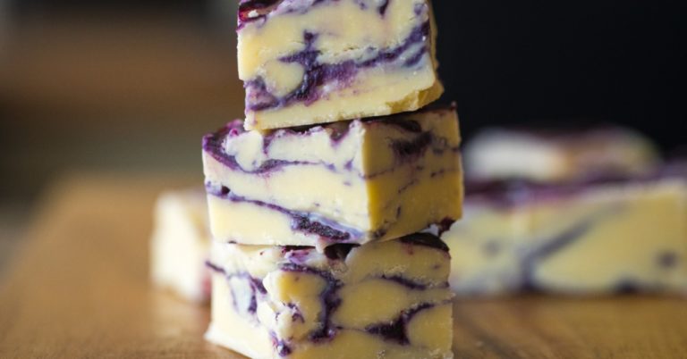 Creamy Blueberry Pie Fudge