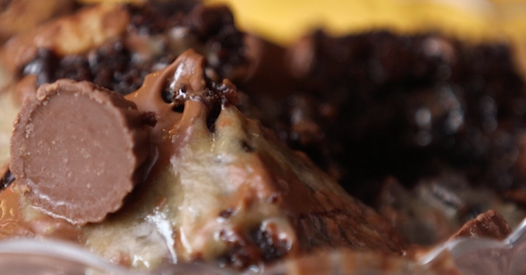 Slow Cooker Reese’s Cake