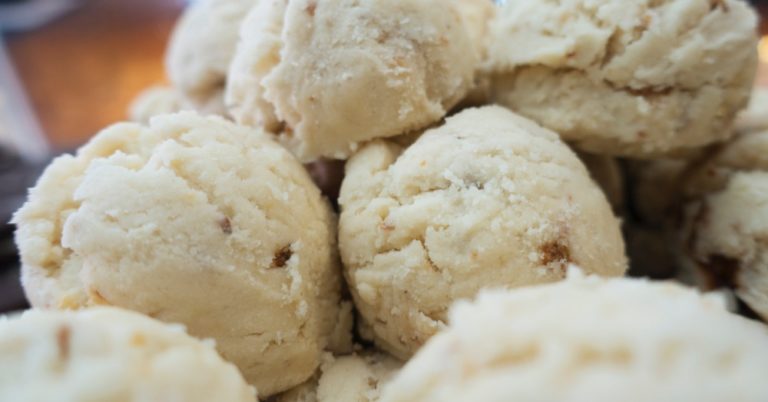 Almond Shortbread Snowball Cookies