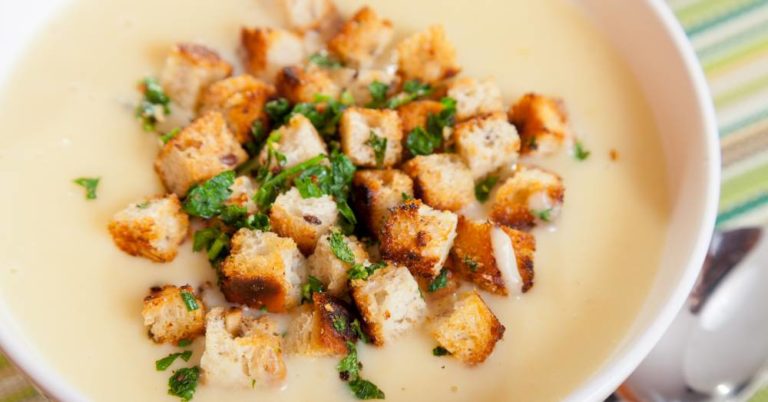 Creamy Garlic Soup