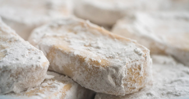 Old-Fashioned Cafeteria Peanut Butter Candy