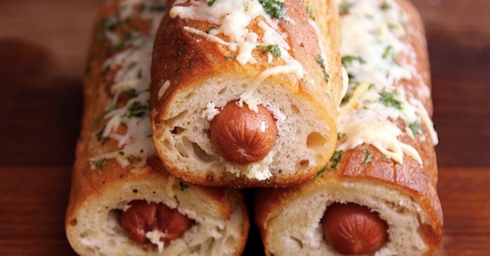 Garlic Bread Hot Dogs-image