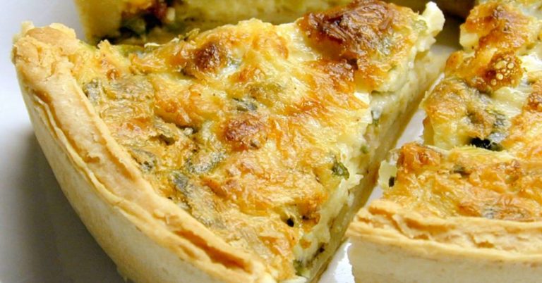 Cheesy Spinach And Bacon Quiche