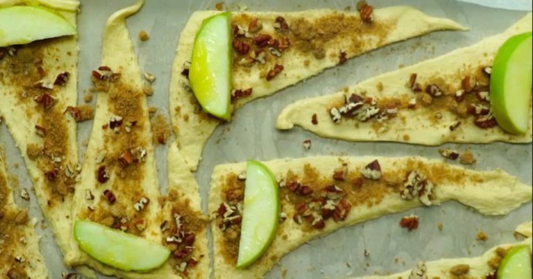 Easy Apple Pie Bites