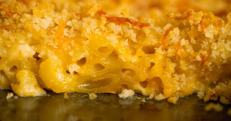 Sheet Pan Macaroni and Cheese