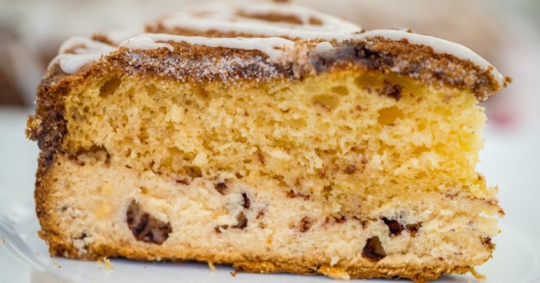 Cinnamon Roll Coffee Cake