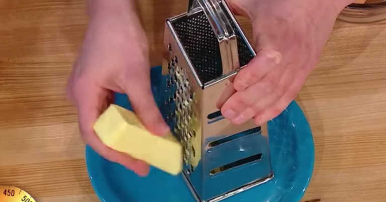 Top 5 Baking Tips From Rachael Ray