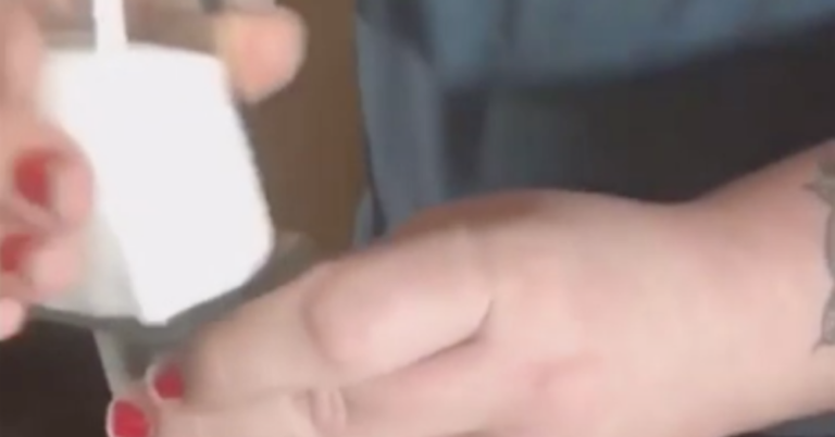 Woman Finds ‘Genius’ Way To Get Pepper Out Of Shaker Easier Without Taking Lid Off — Using Salt