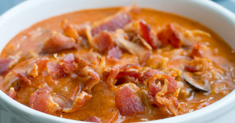 Cheesy Supreme Pizza Soup