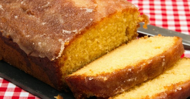 Double Lemon Drizzle Cake