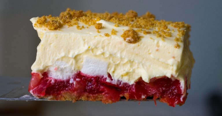 Rhubarb Pudding Bars
