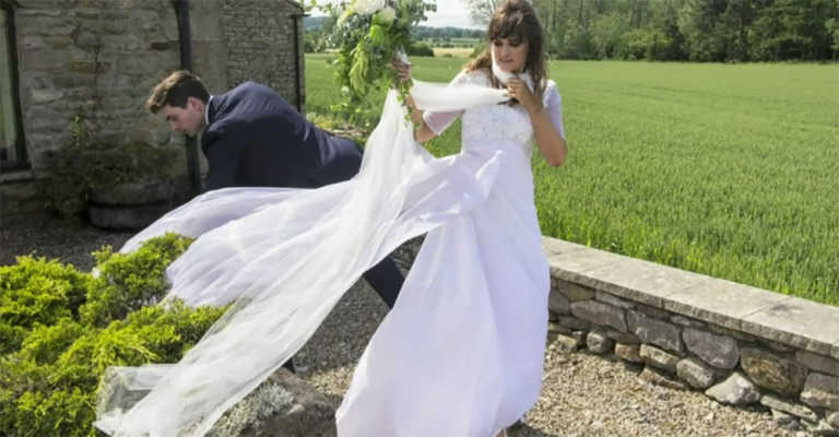 Wedding Photographer Captures Only Candid Photos, No Posed Shots